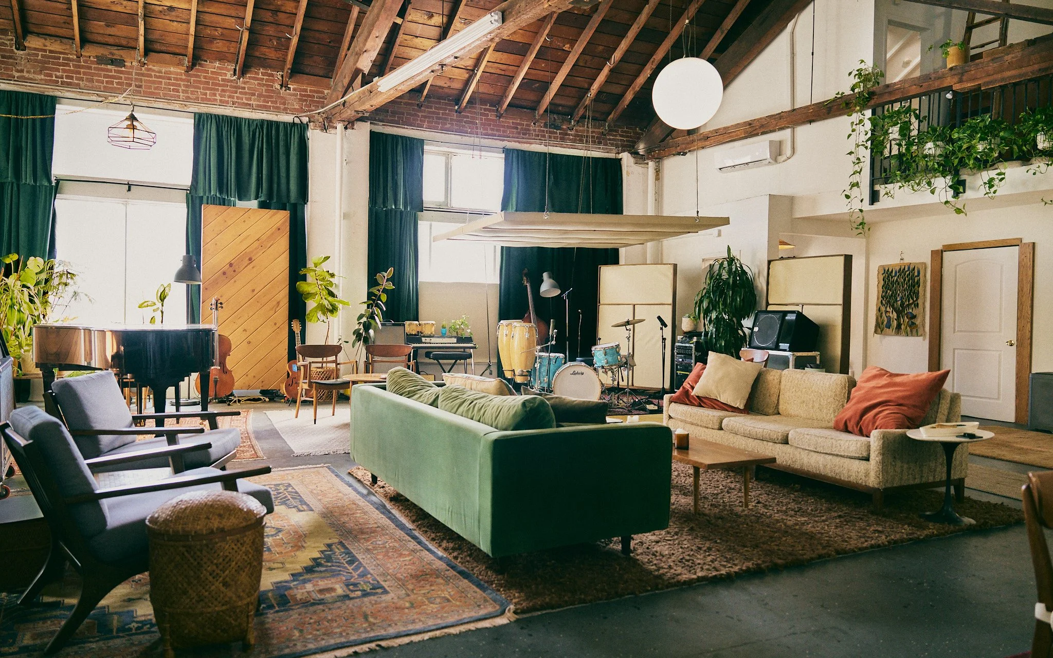 Archival_Location_Booking_251106_Main-Room.jpg