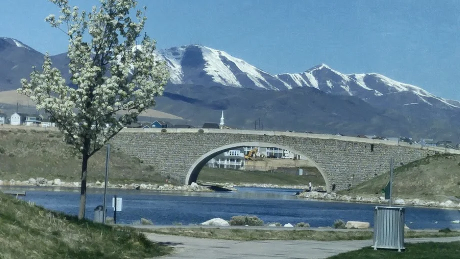 Carpet cleaning in South Jordan Utah, The day Break Community