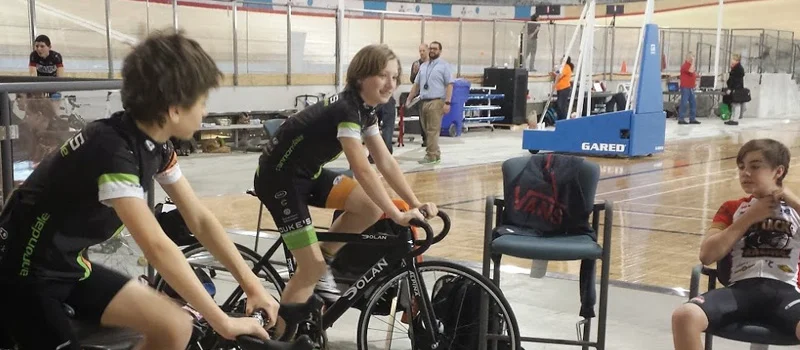 Finlay and Axel, warming up their legs at Track O'Cup #1