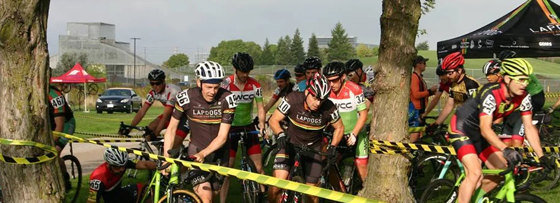 A bit of congestion right of the start of the Men's M3 Race. 