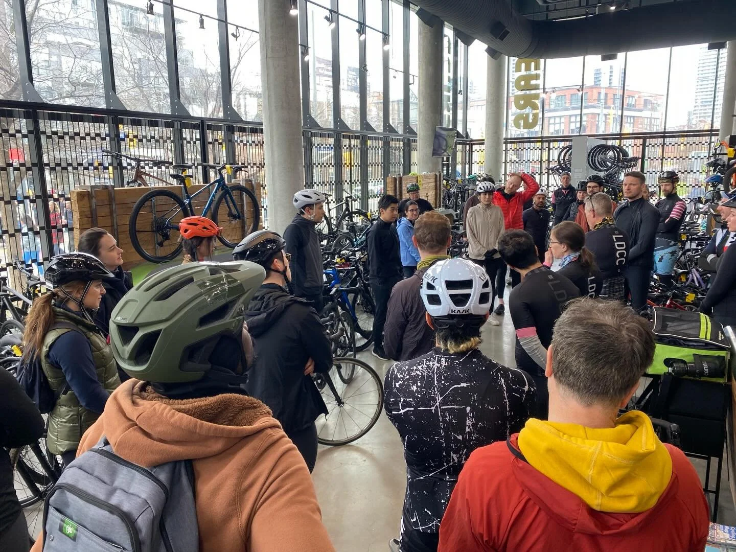 Huge crowd for today&rsquo;s Road Ride 101 at GEARS Bike Shop  #ridewithpassion #lapdogscyclingclub #darkhorsecycling