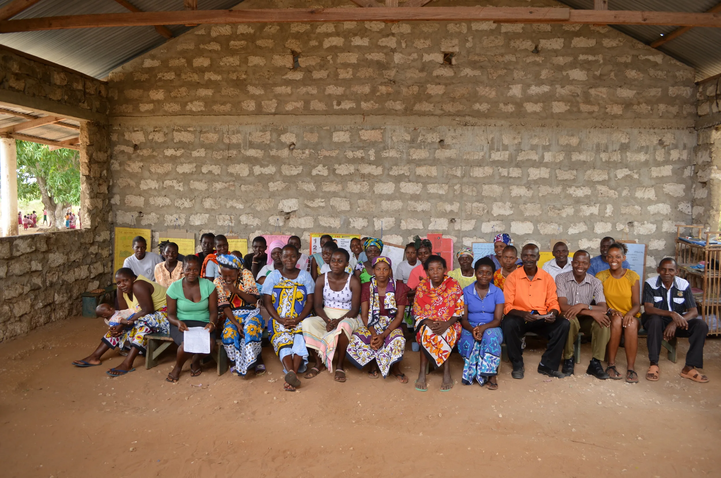   Wir bauen die erste ECO-School in Kenia!&nbsp;   Sehen Sie, wie wir gemeinsam mit der Community die wohl nachhaltigste Schule im Land bauen.&nbsp;   Zu unserem einzigartigen Projekt   