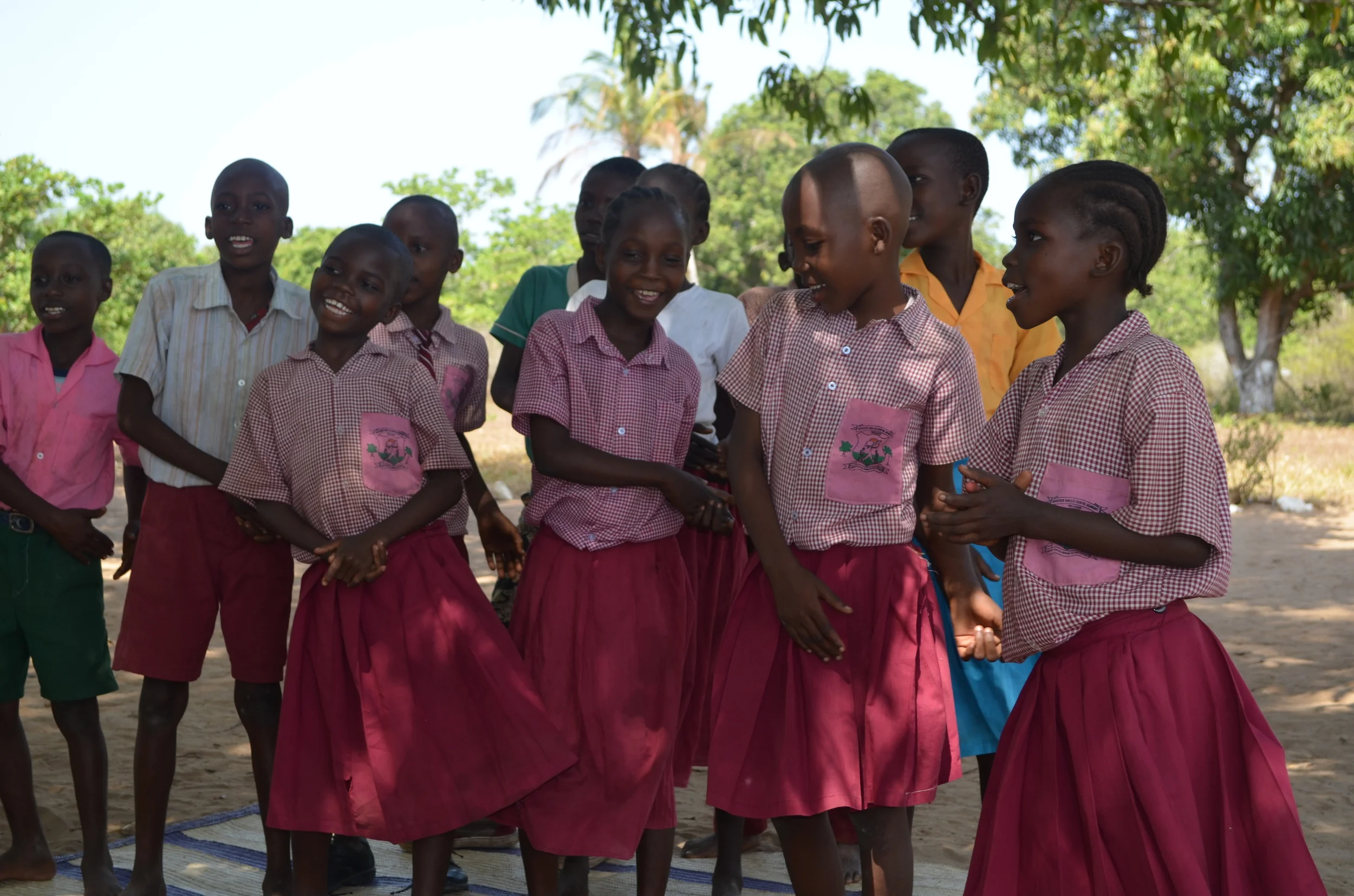   "Creating places to live, learn, love &amp; share"   Joy Reiche, Gründerin Pendo Kenia e. V.    Lernen Sie uns kennen   