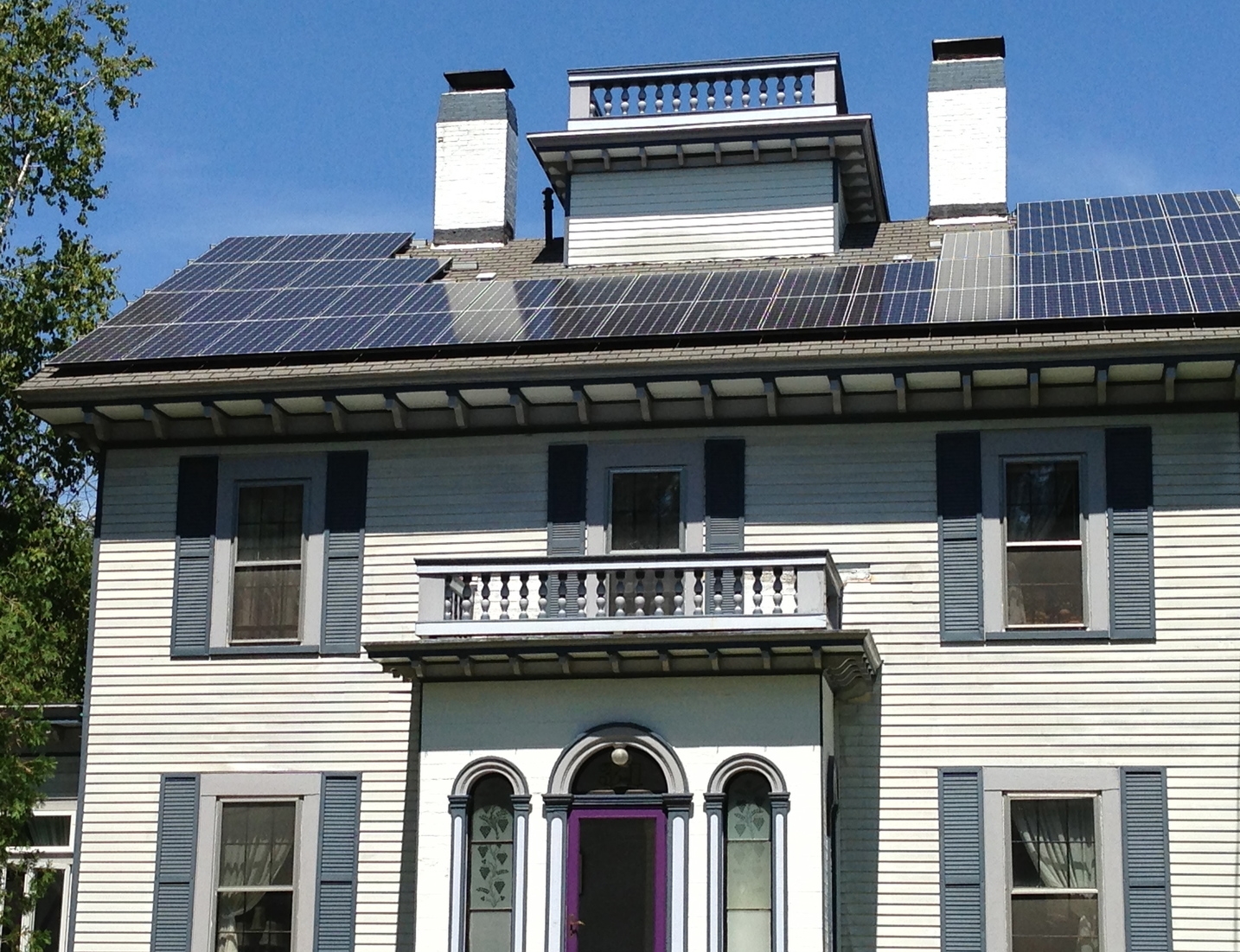 10kw Nashua NH "Going solar was one of the best decisions we ever made"