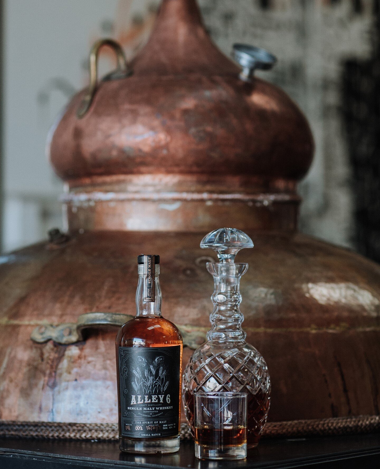 COPPER POT STILLS ⁠
⁠
Copper reacts on a molecular level with the sulfurs released during fermentation helping the purification process ⁠
⁠
This will create an amazing flavor and smoothness to our spirits 🥃⁠
⁠
⁠
#alley6 #alley6craftdistillery #craft