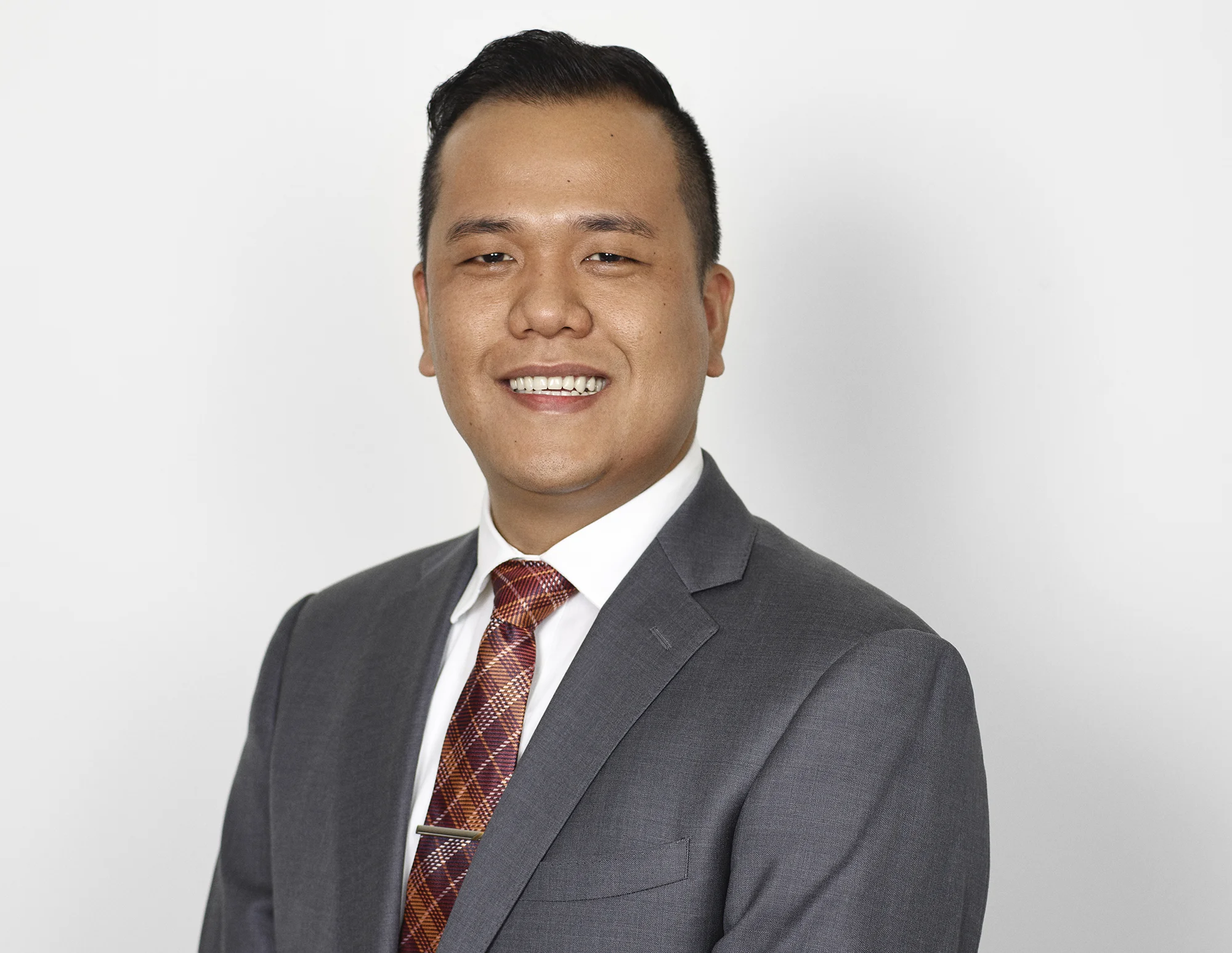 corporate linkedin headshots business professional photographer downtown portrait acting family