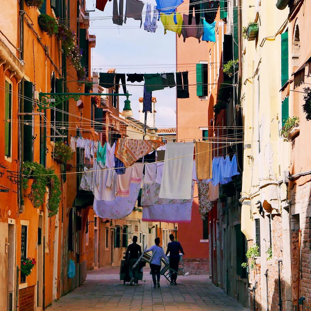 Venetian Fluff n Fold