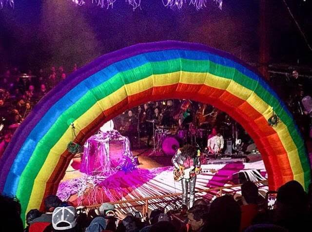Rainbows and magic. Photo per Danni Lanni.