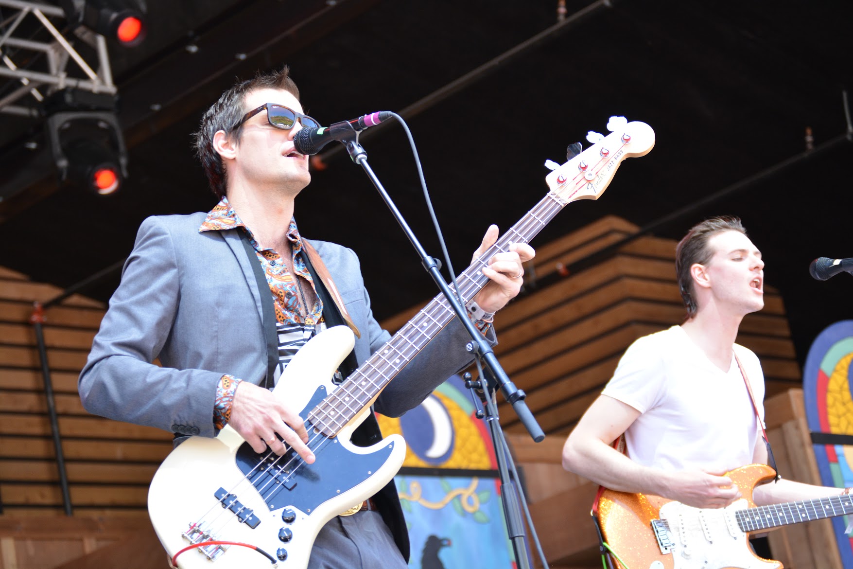 Houndmouth.