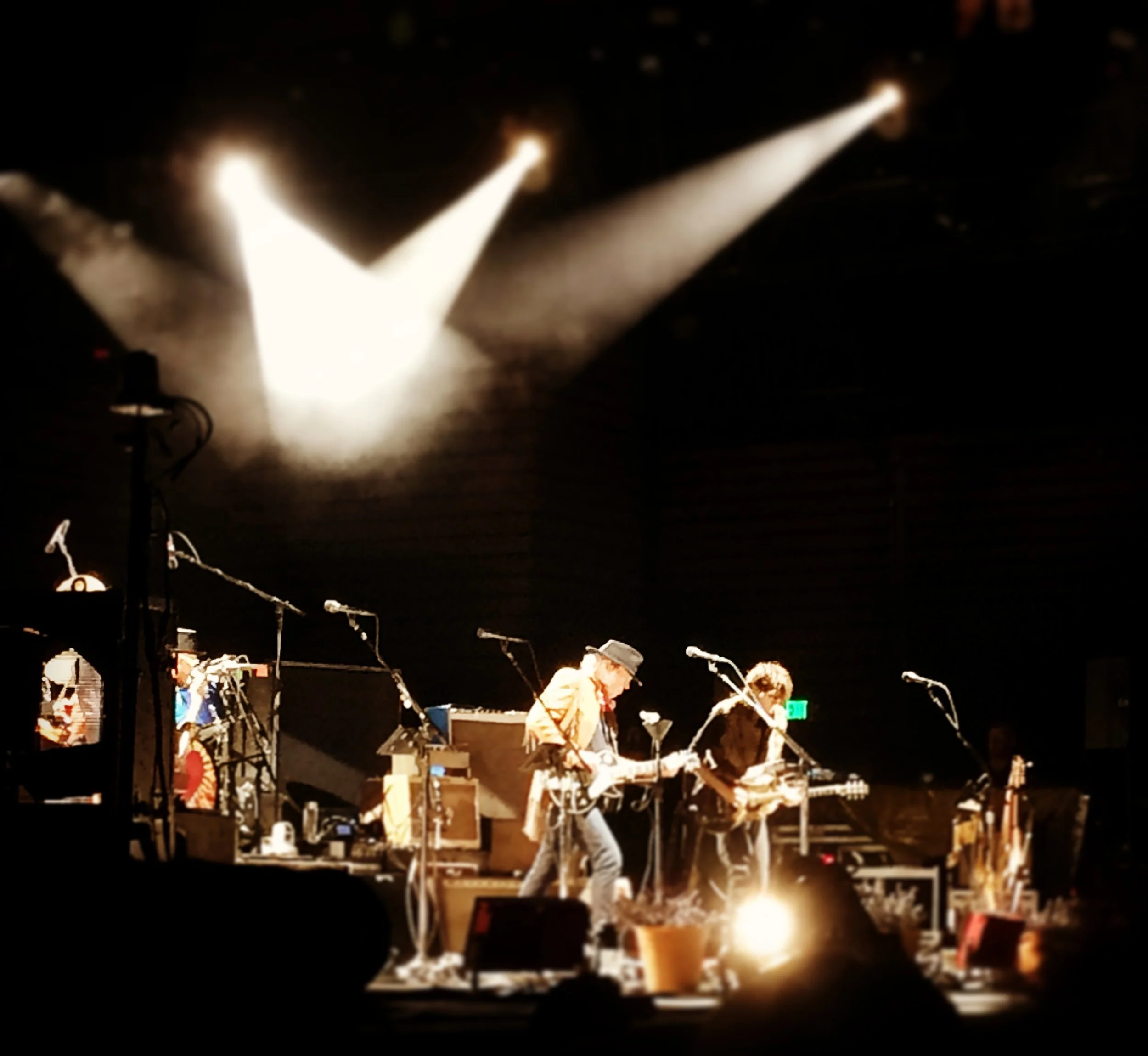 Neil Young & Promise of the Real.