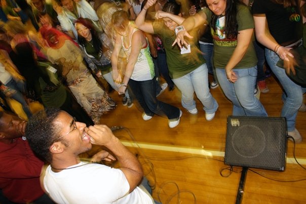 Jon performing at DSA’s “Peacejam Event” in 2009.