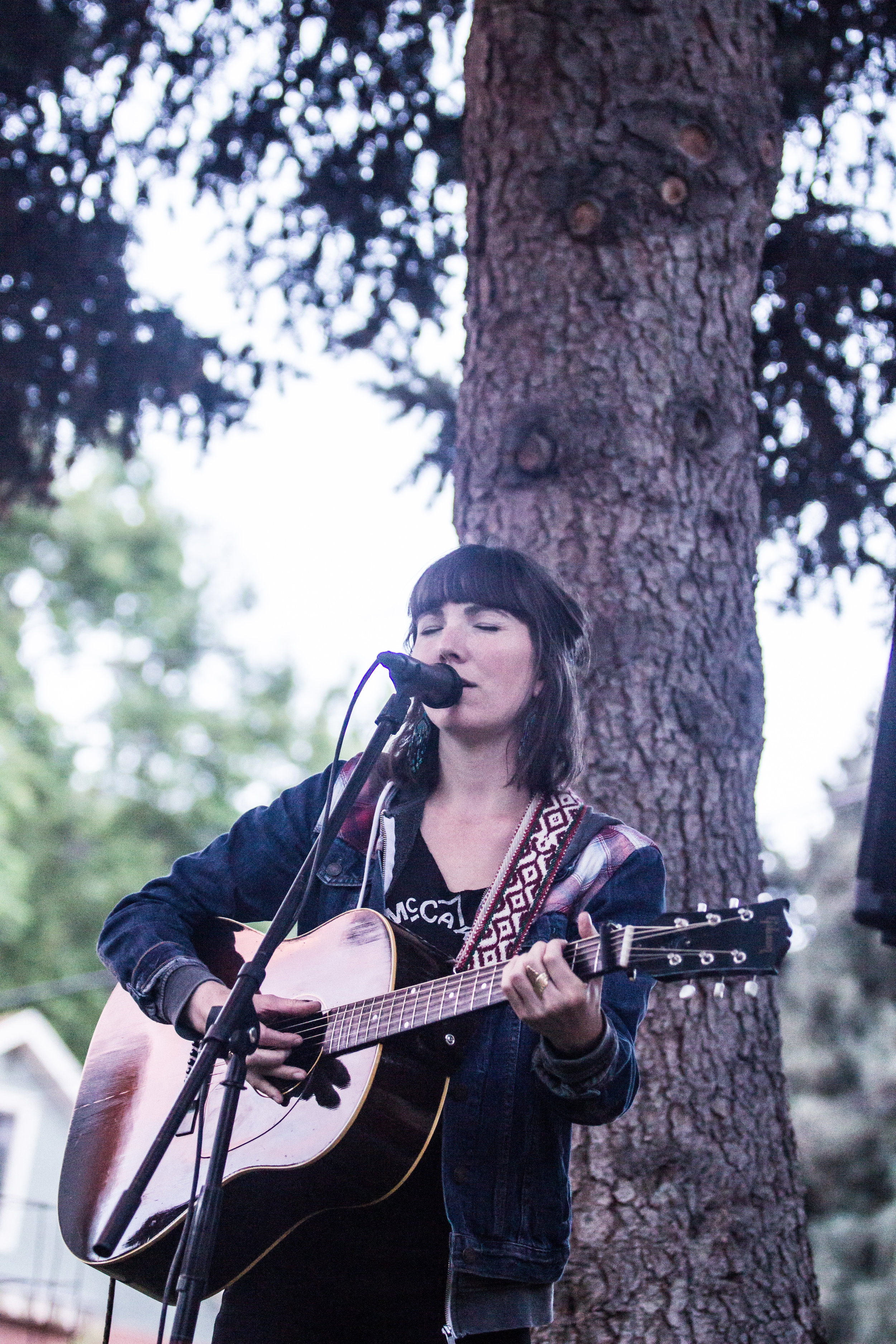 Anna Tivel.