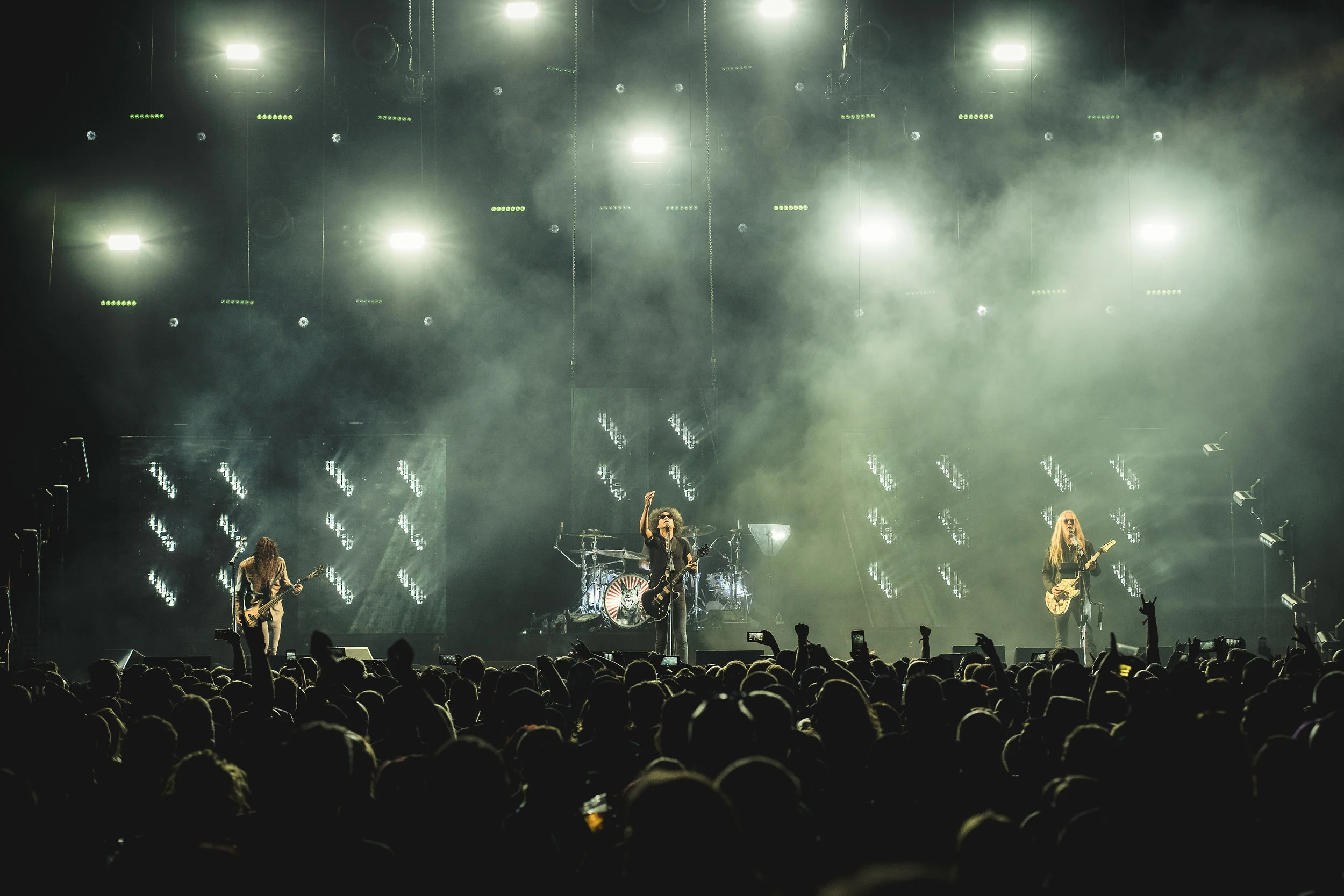 Alice in Chains.