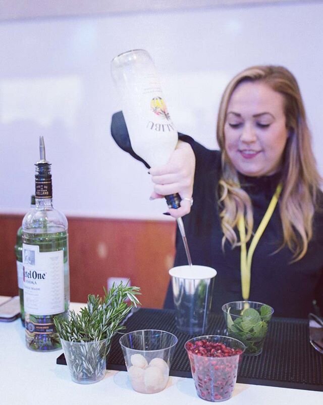 #Facebook #menloparkevents #coconut #lychee #mojito and #rosemary #vodka with #pomegranate #screwdriver  #pollymartinievents #mobilebartenders