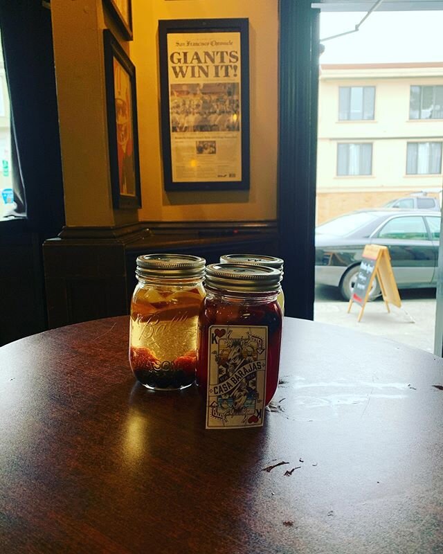 Get your white berry #sangria and #agave #jalapeno #margaritas made by #pollymartini. Support local business #sf find us on #grubhum and #casabarajassf #chugpubandbar #casabarajas. You get to keep the adorable and useful #masonjar #pollymartinievents