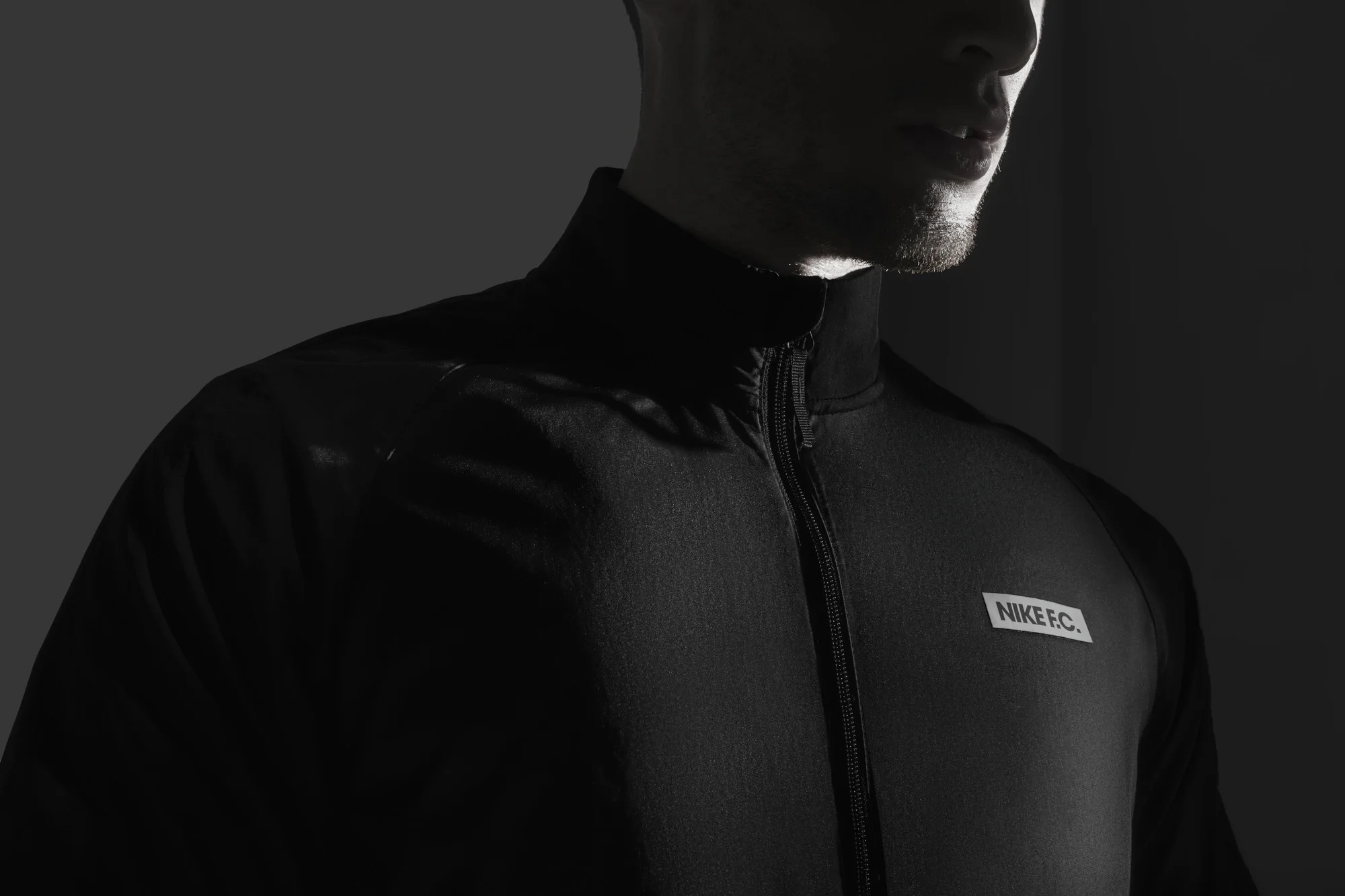 Su15_NSW_NikeFC_N98_Packable_02.jpg