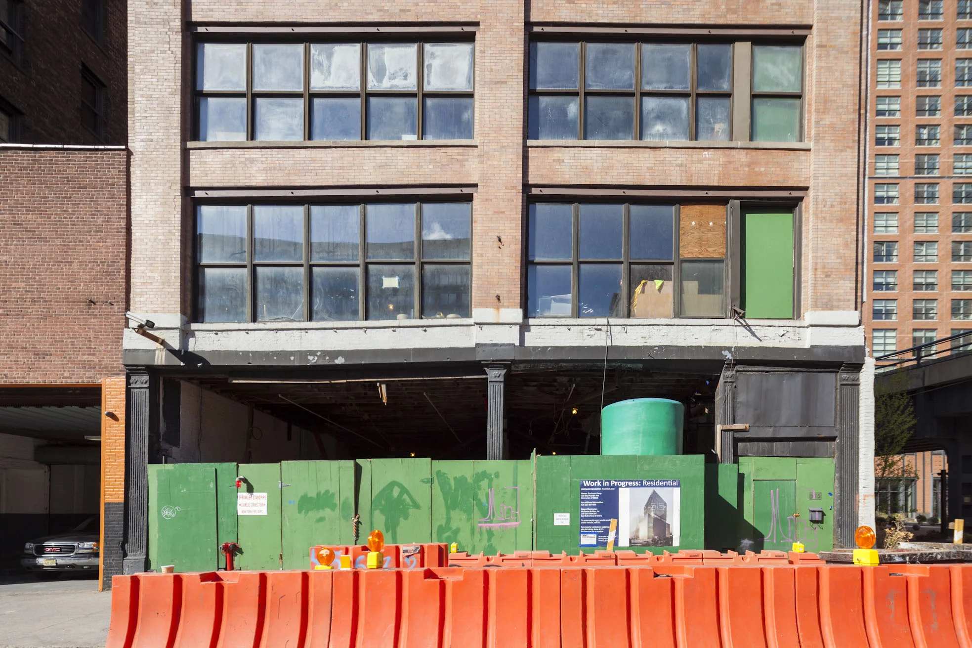 150430_MZ_DEconstructingNY_4_0202_100dp.jpg