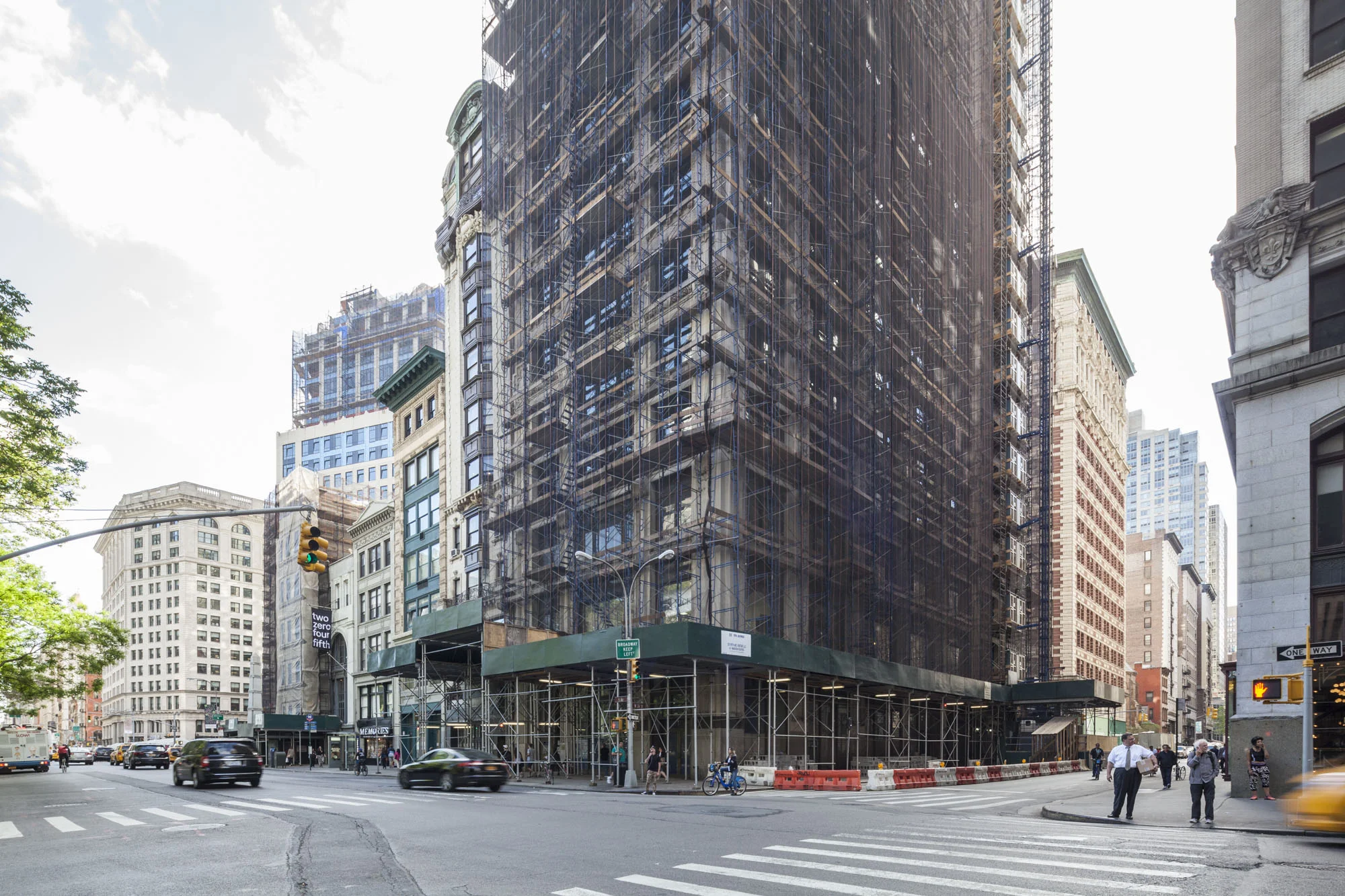 212 Fifth Ave, Pembrooke & Ives | DEconstructingNY © Montse Zamorano 01.jpg