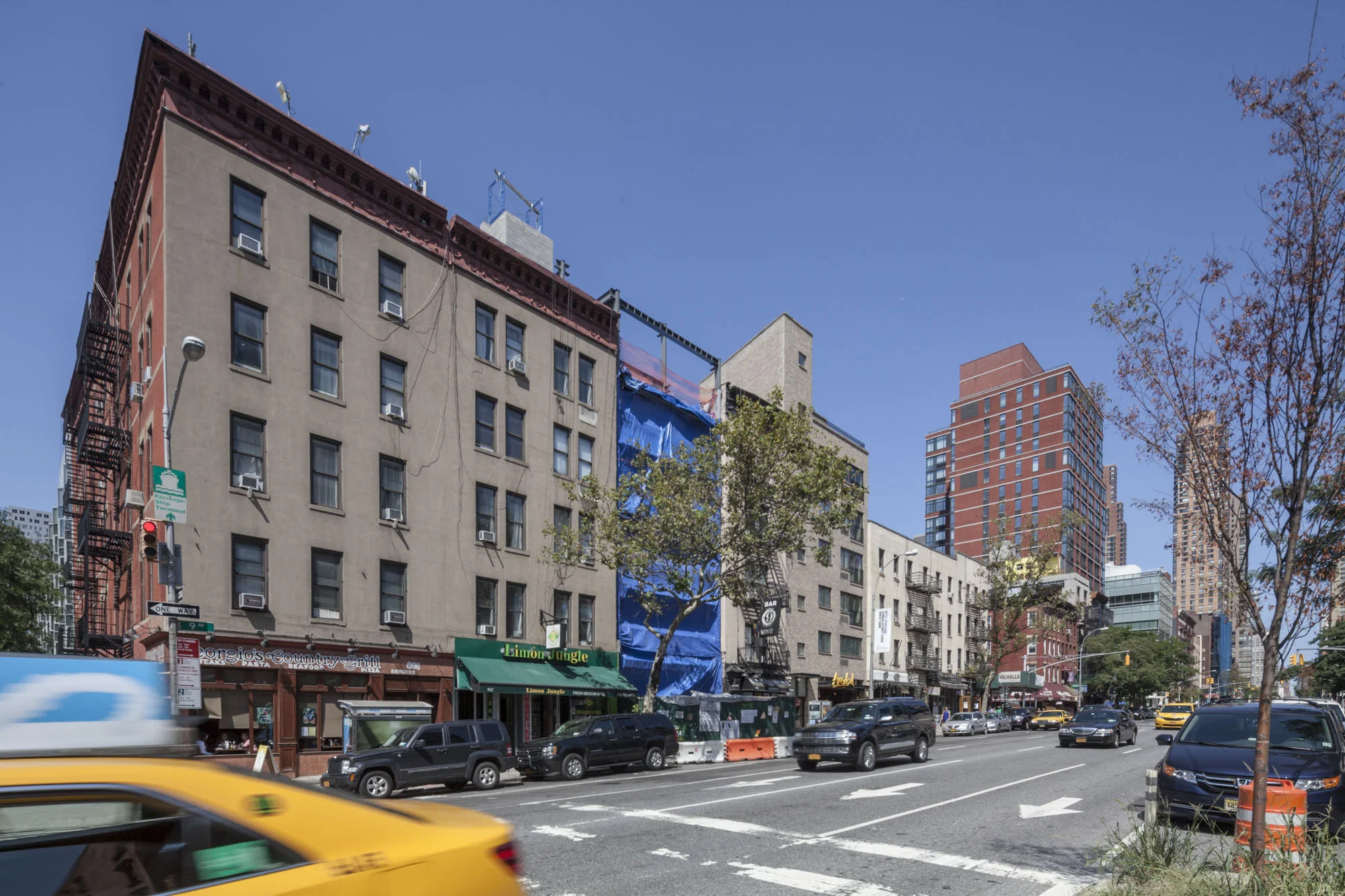 805 9th Ave, Pinner Architecture | DEconstructingNY © Montse Zamorano 00.jpg