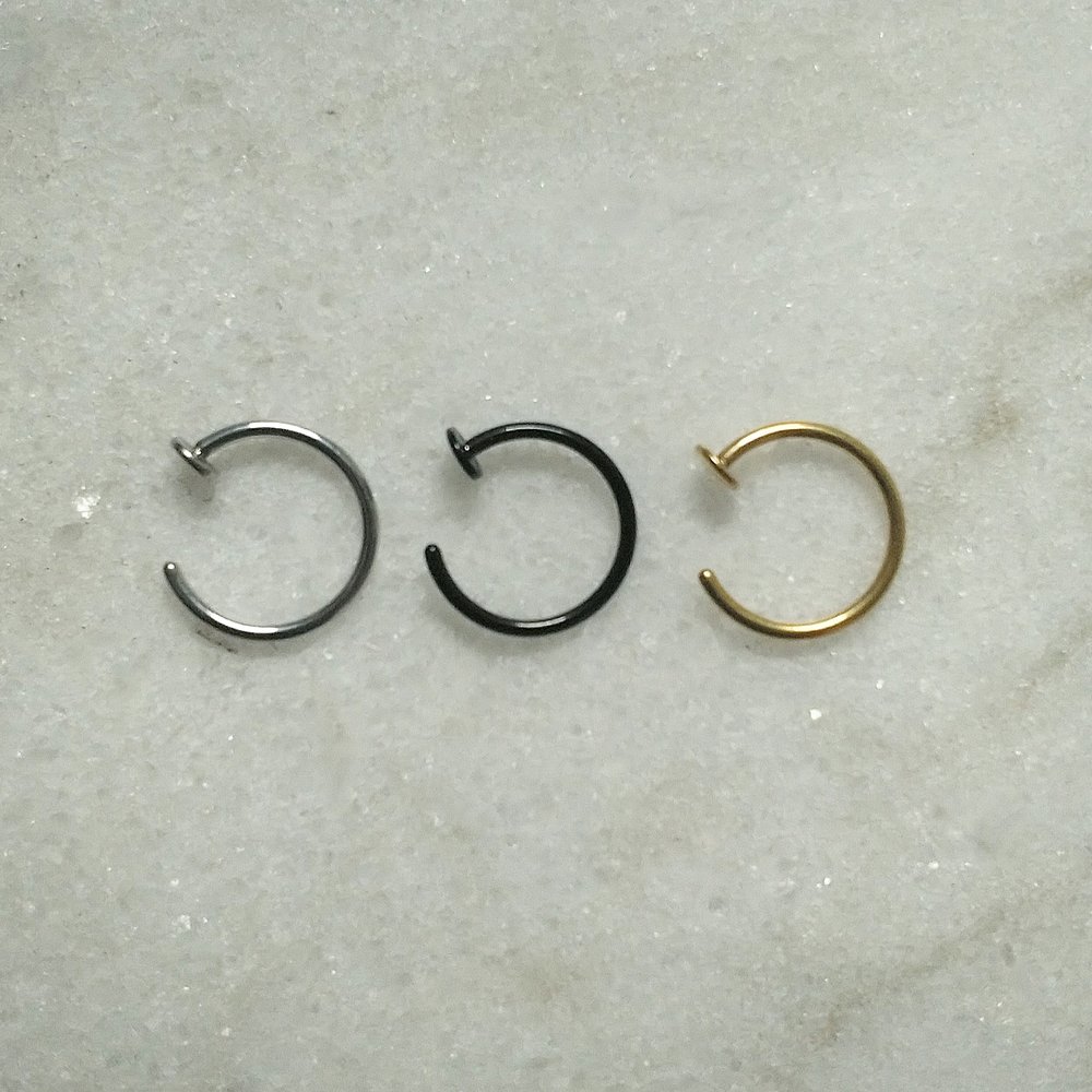 1 x 9mm Surgical Steel Open Nose Ring