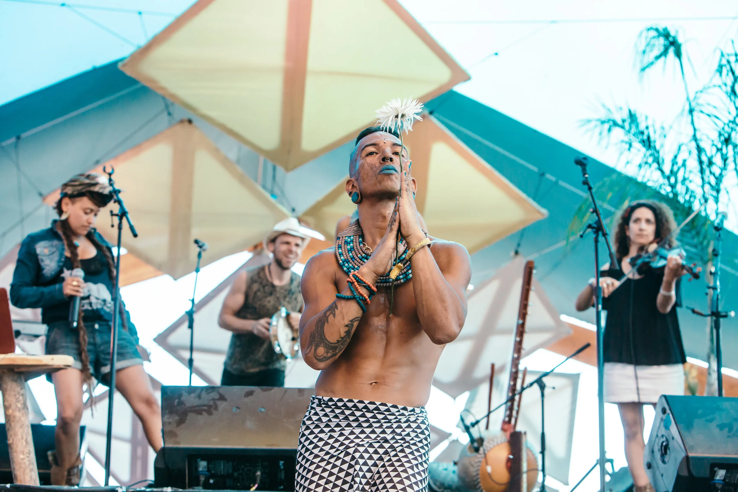 performing with Atasiea Ferguson for Climbing Poetree at Lightning in a Bottle 2017 📷 x Alyssa Keys