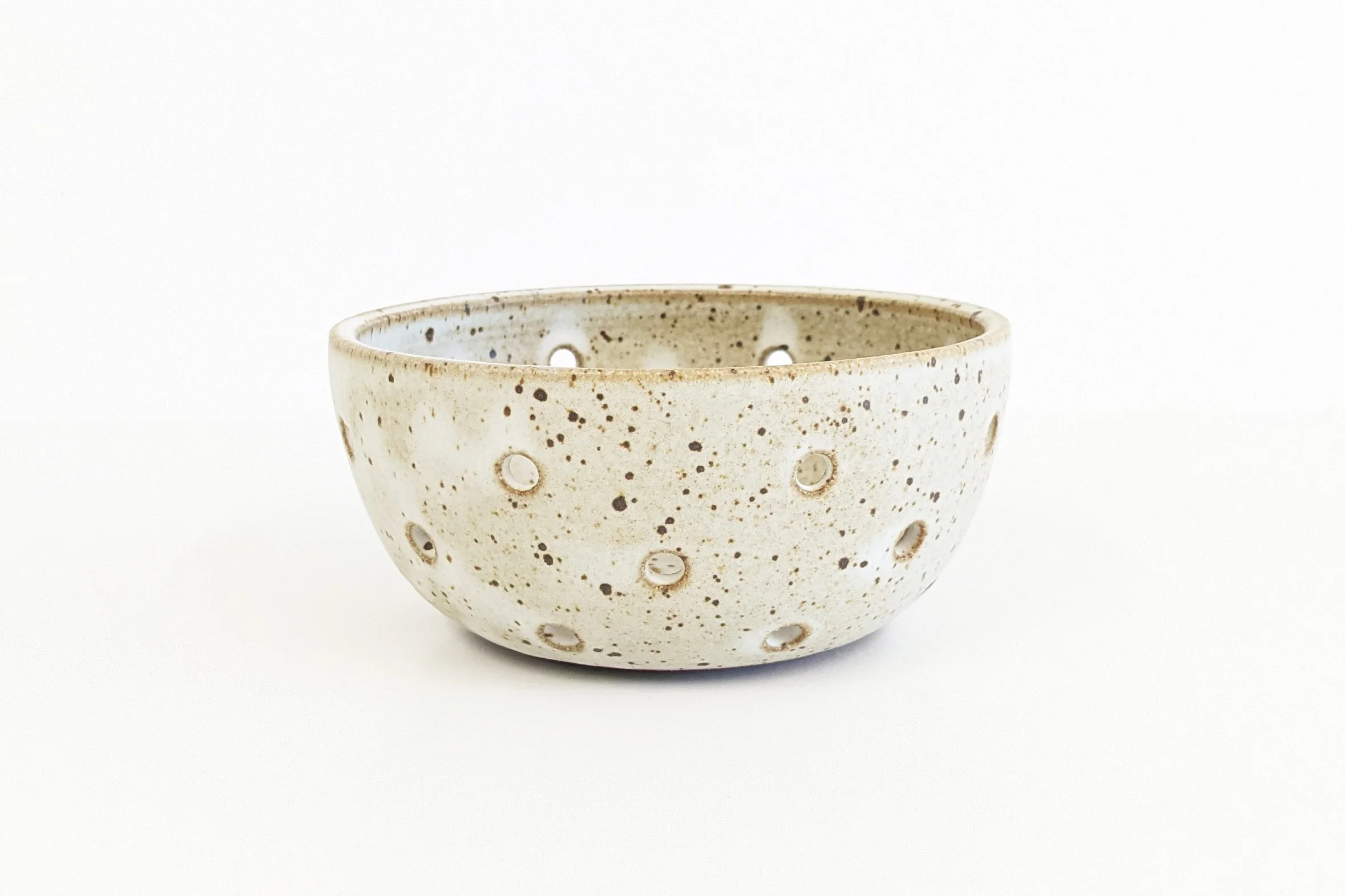 berry-bowl-speckledwhite.jpg
