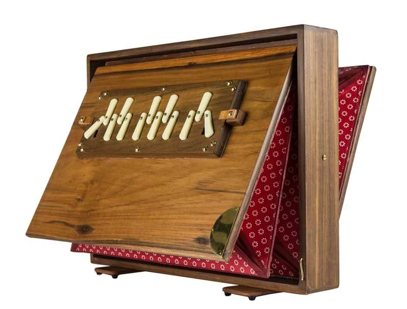 Shruti box.jpg