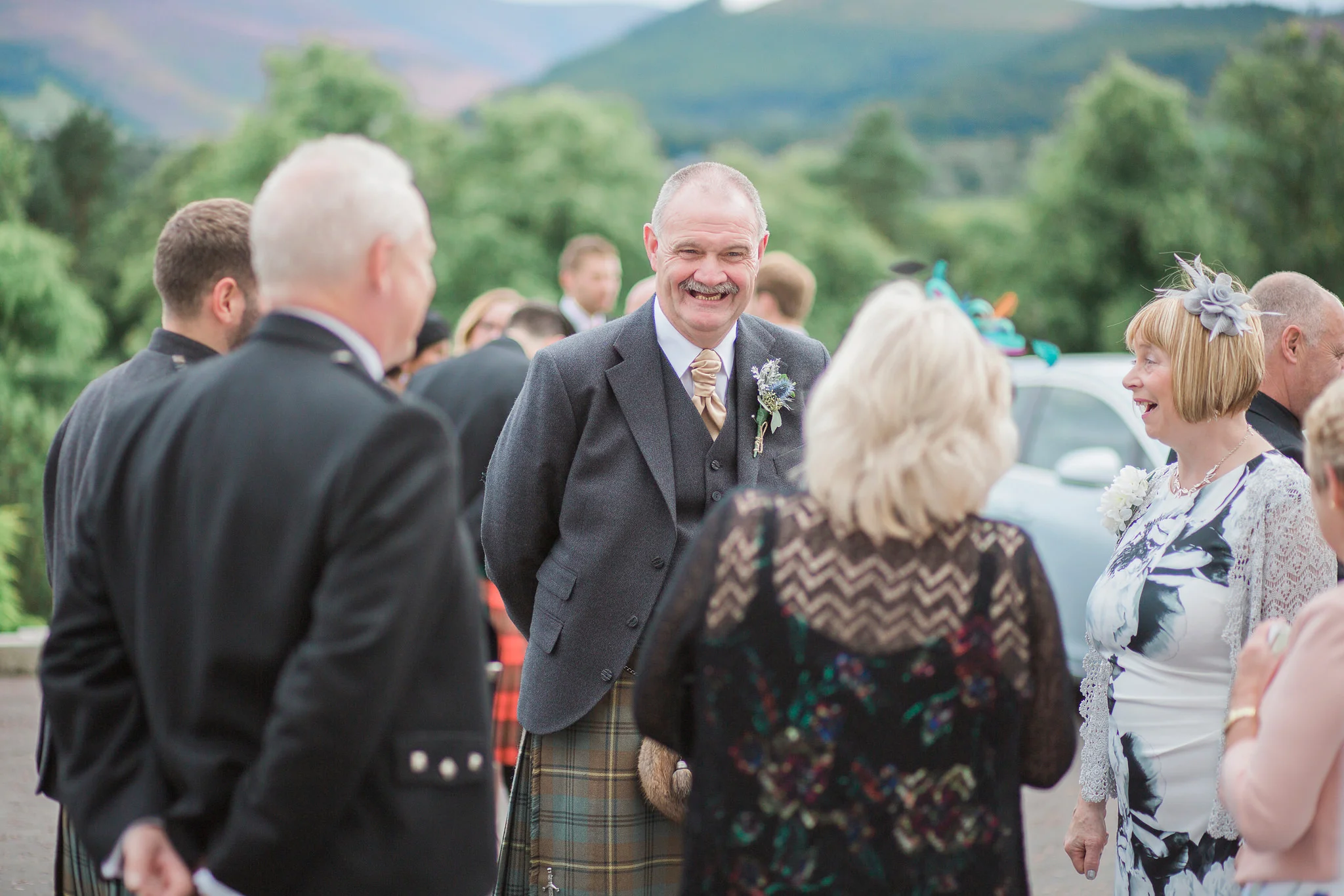 094-relaxed-wedding-photography.jpg