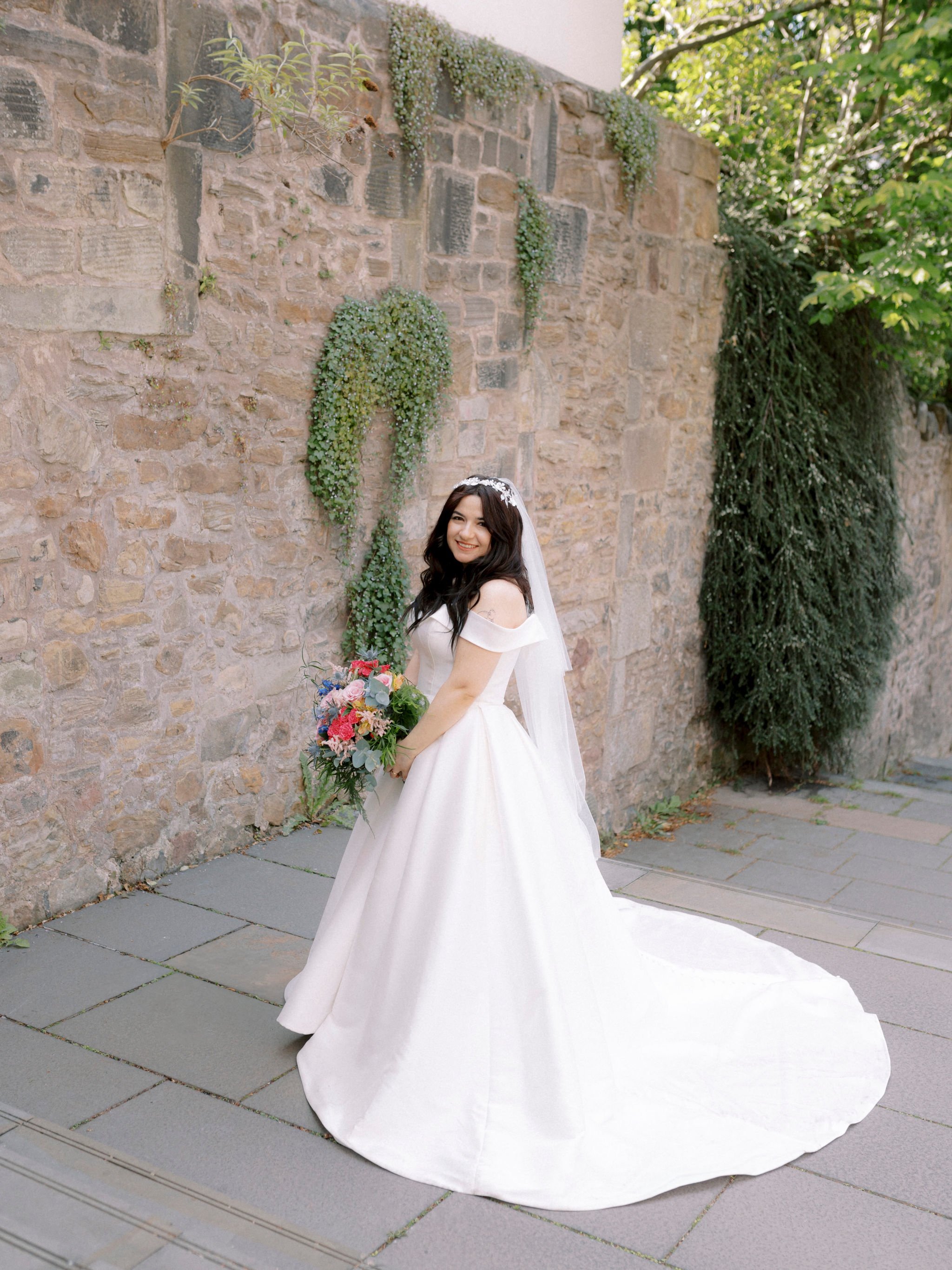 34_edinburgh-wedding-photographer-bridal-portrait.jpg