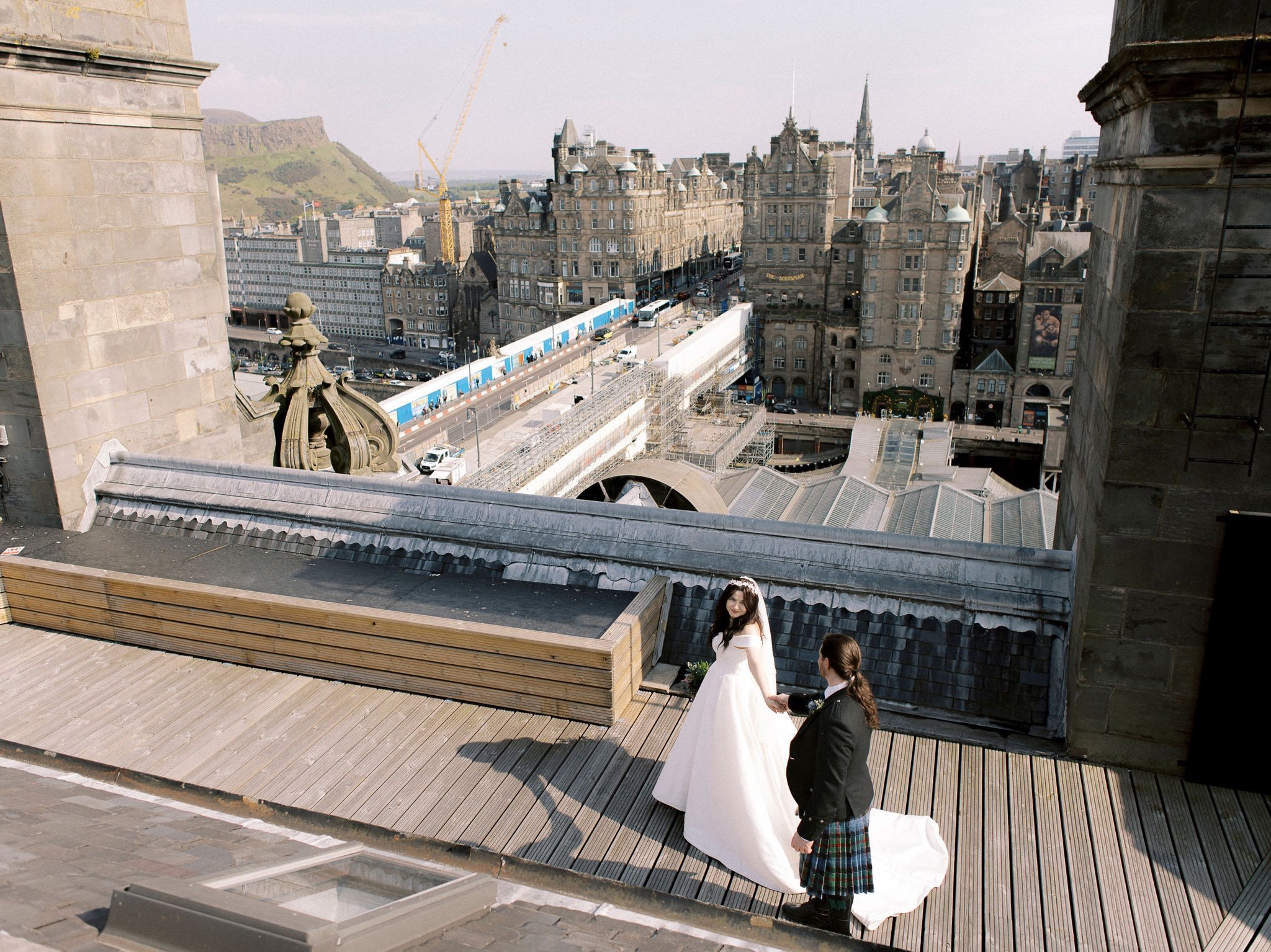 45_balmoral-hotel-edinburgh-wedding-photographer-roof-bride-groom.jpg