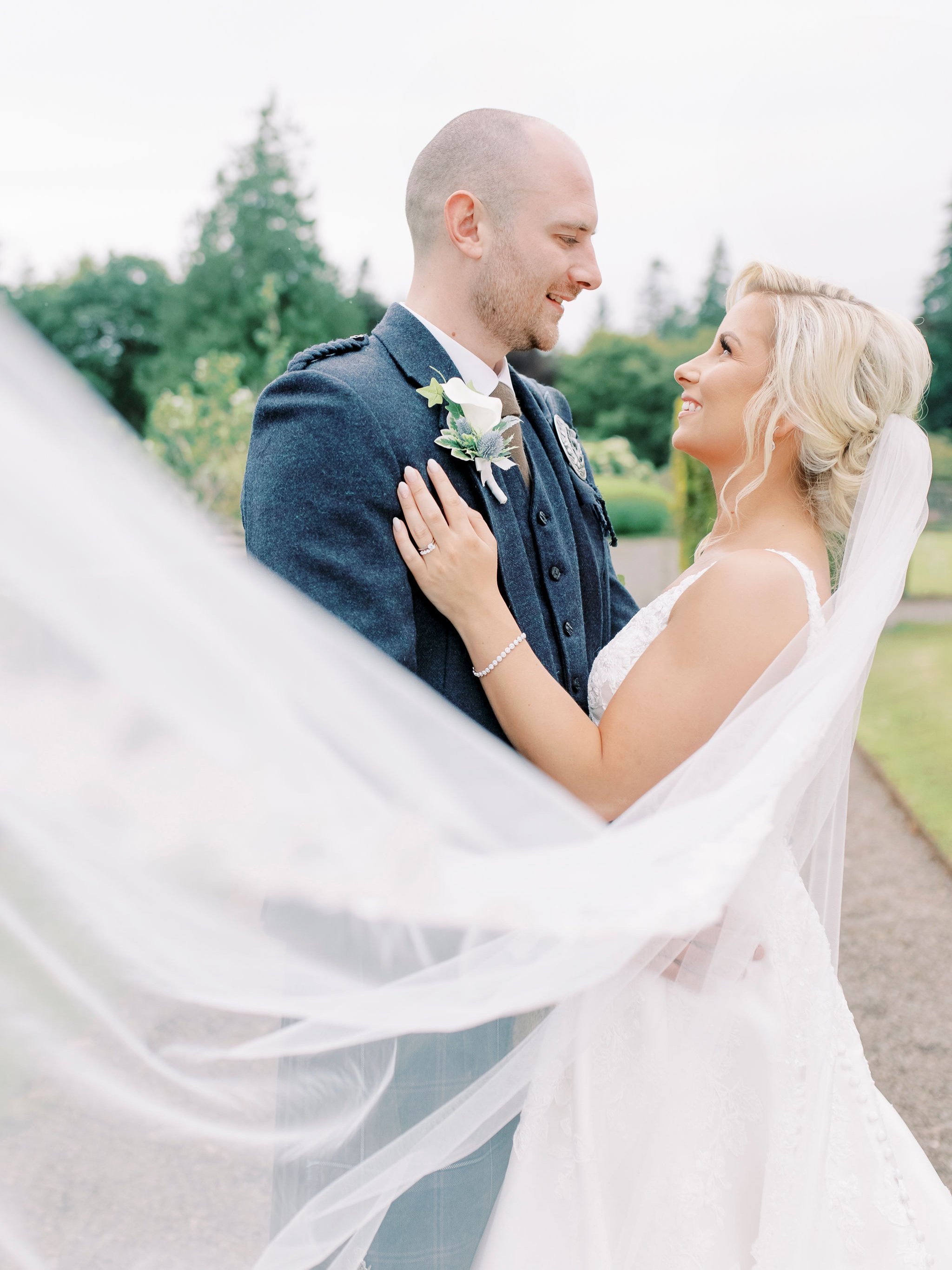 32_springkell-house-wedding-photographer-dumfries-scotland-veil-portrait.jpg