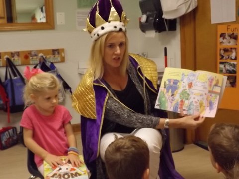 A Royal Reader reading to one class.JPG