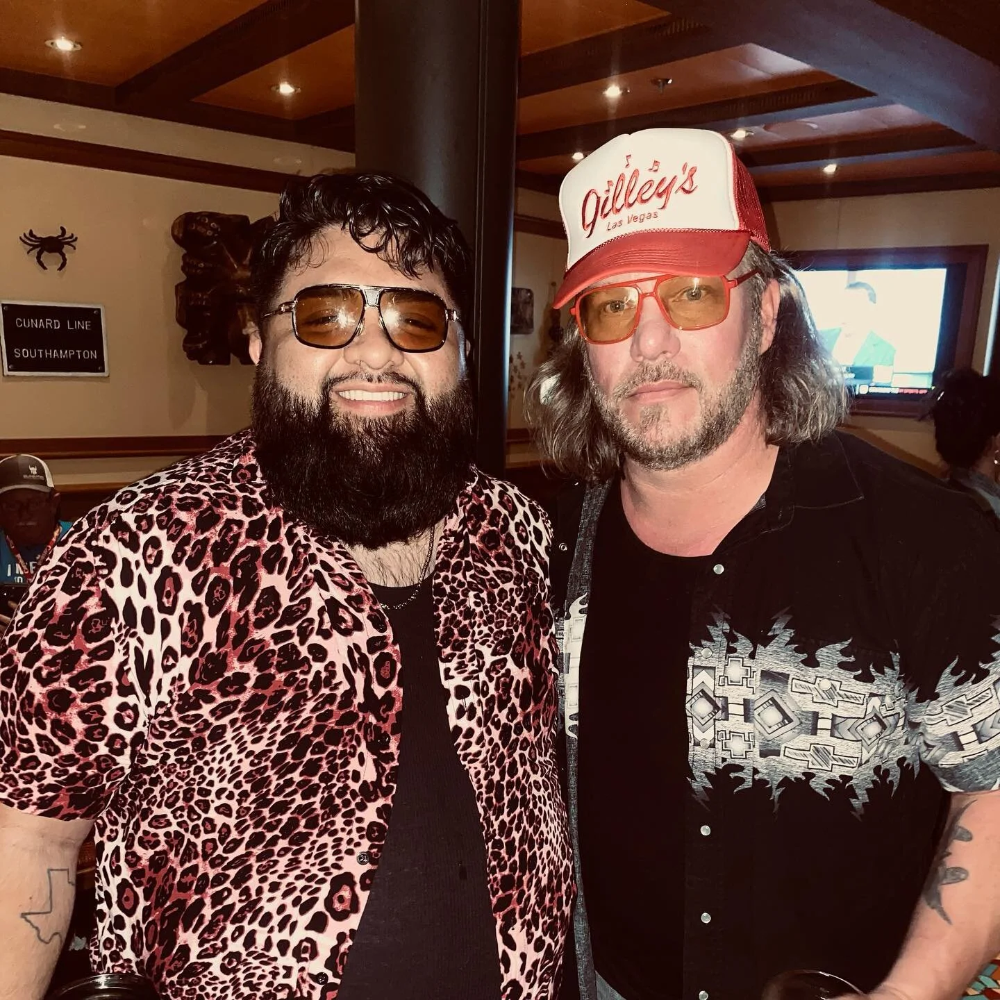 My new found #brotherfromanothermother @elricogonzalez from @kinfauxmusic !!