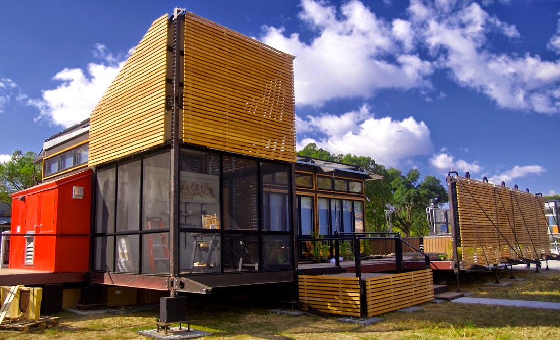 Texas_A&M_University_Solar_Decathlon_2007.jpg