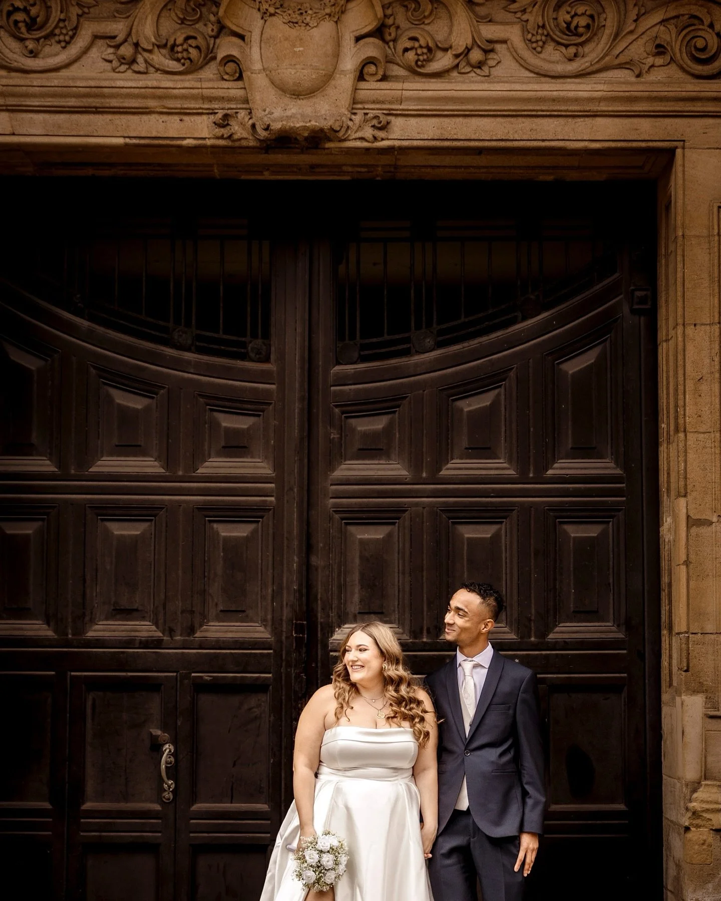 They met in Leicester. They studied in Leicester. So of course, Leicester had to be where they said &ldquo;I do.&rdquo; 💍

This micro wedding in the heart of the city was full of love, laughter, and SOOOOOOO much rain! ☔ 

Leicester Town Hall for th