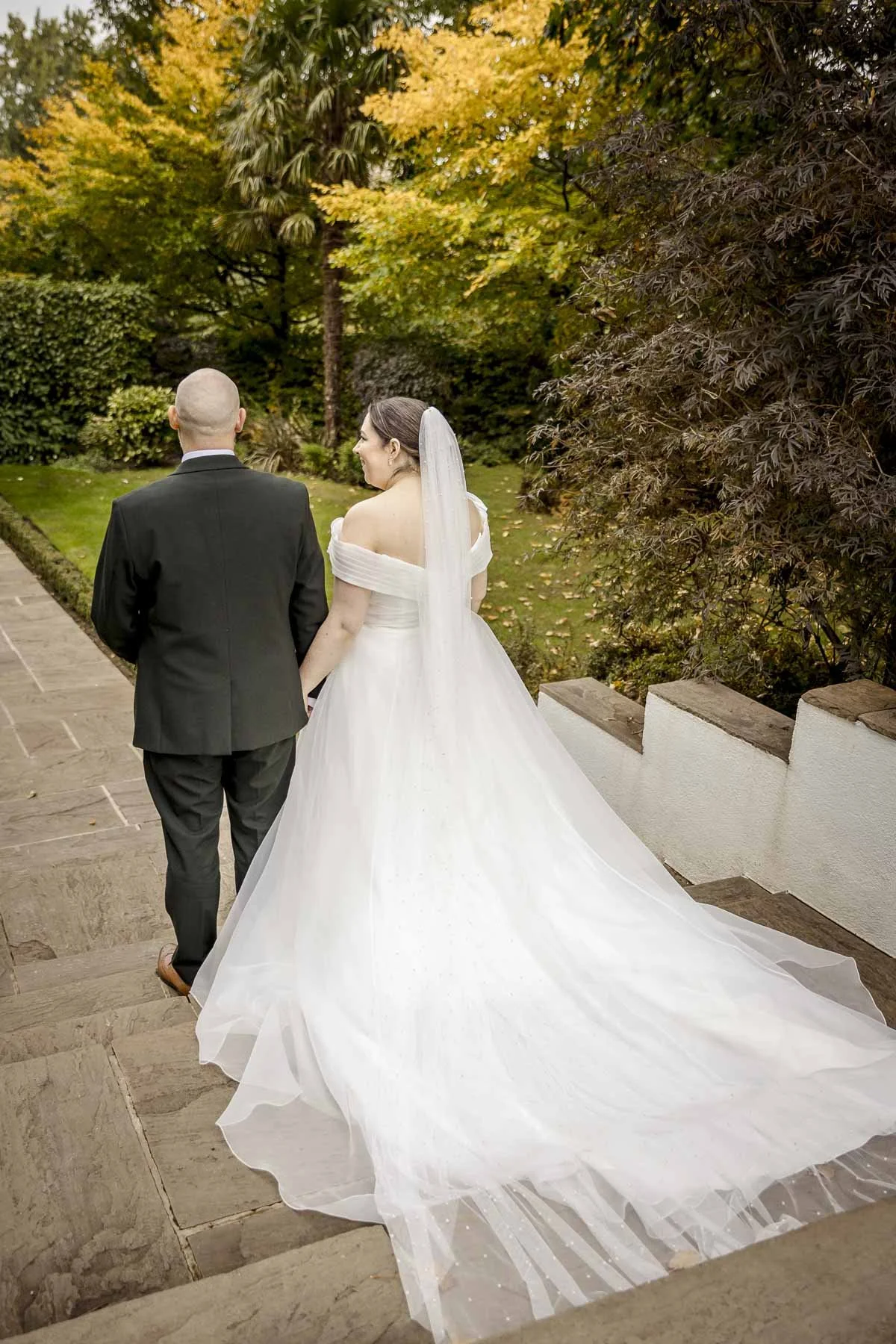 warwick-house-wedding-warwickshire-couple-portraits-9.jpg
