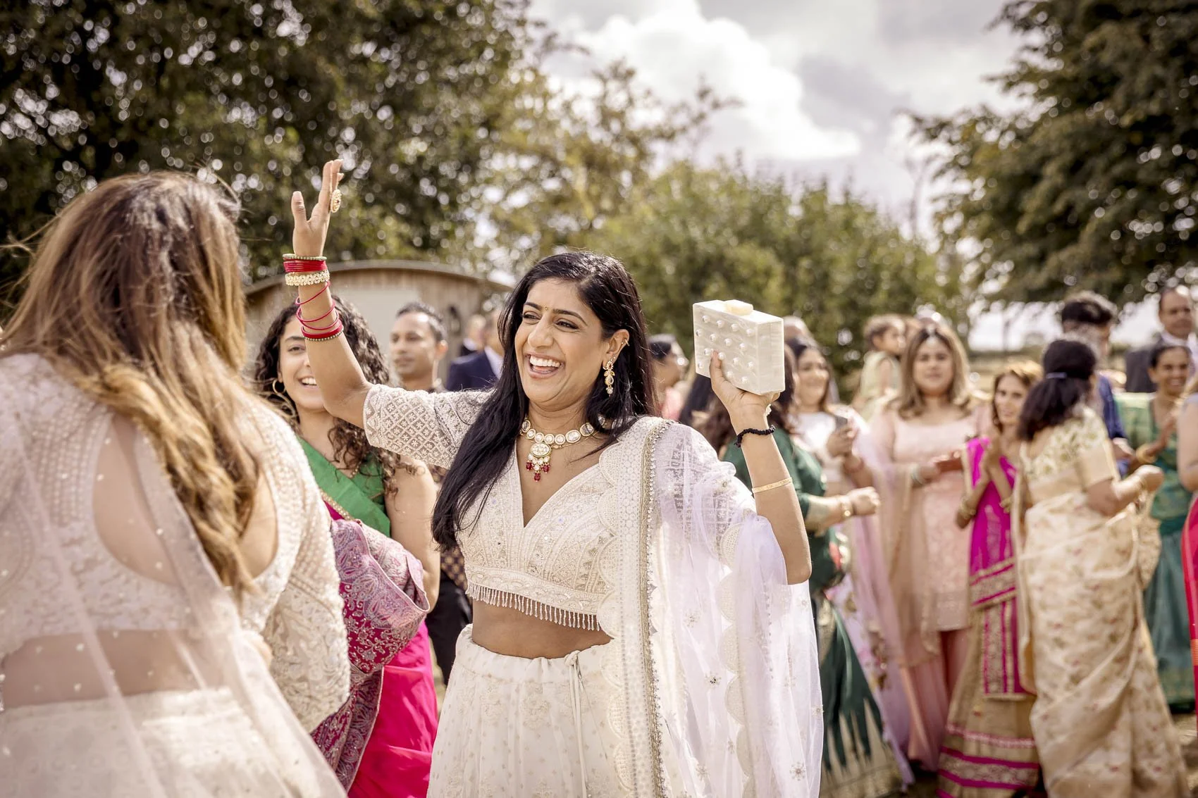 Bridge-House-Barn-Hindu-Wedding-10.jpg