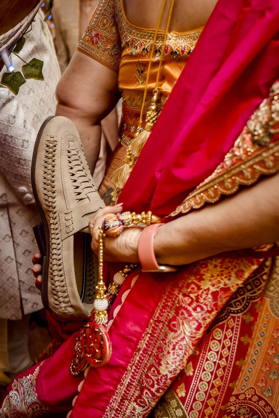 Bridge-House-Barn-Hindu-Wedding-20.jpg