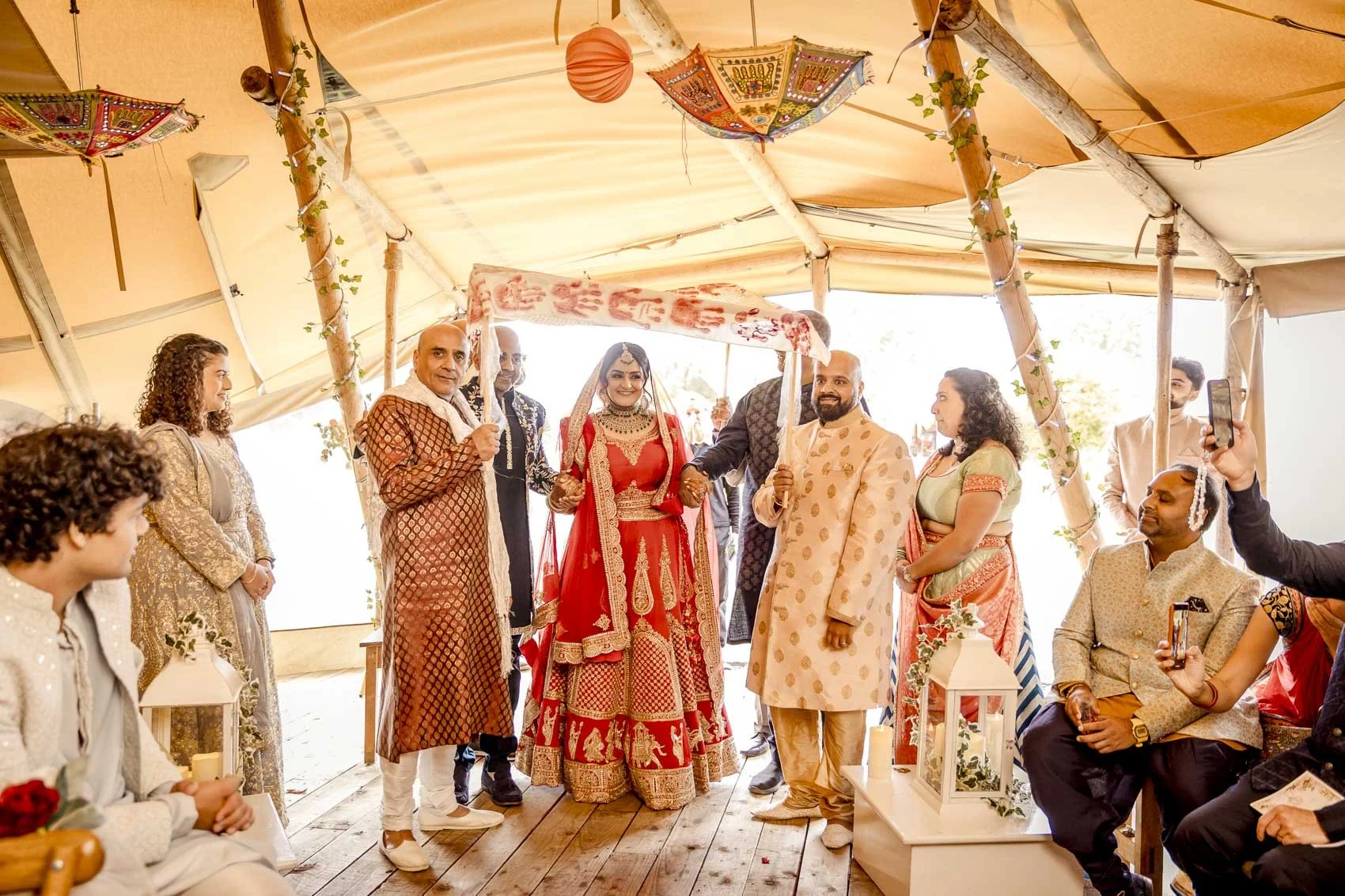 Bridge-House-Barn-Hindu-Wedding-33.jpg