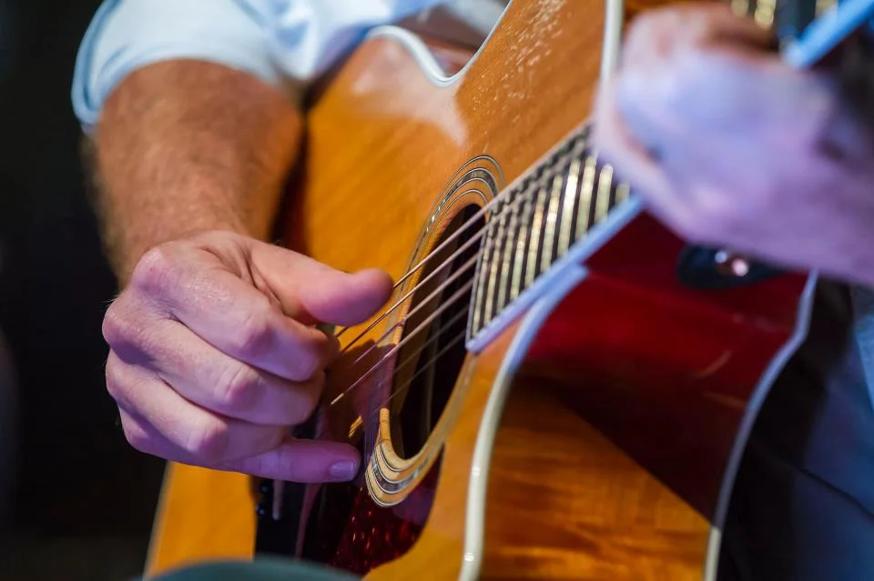 guitar1.jpg