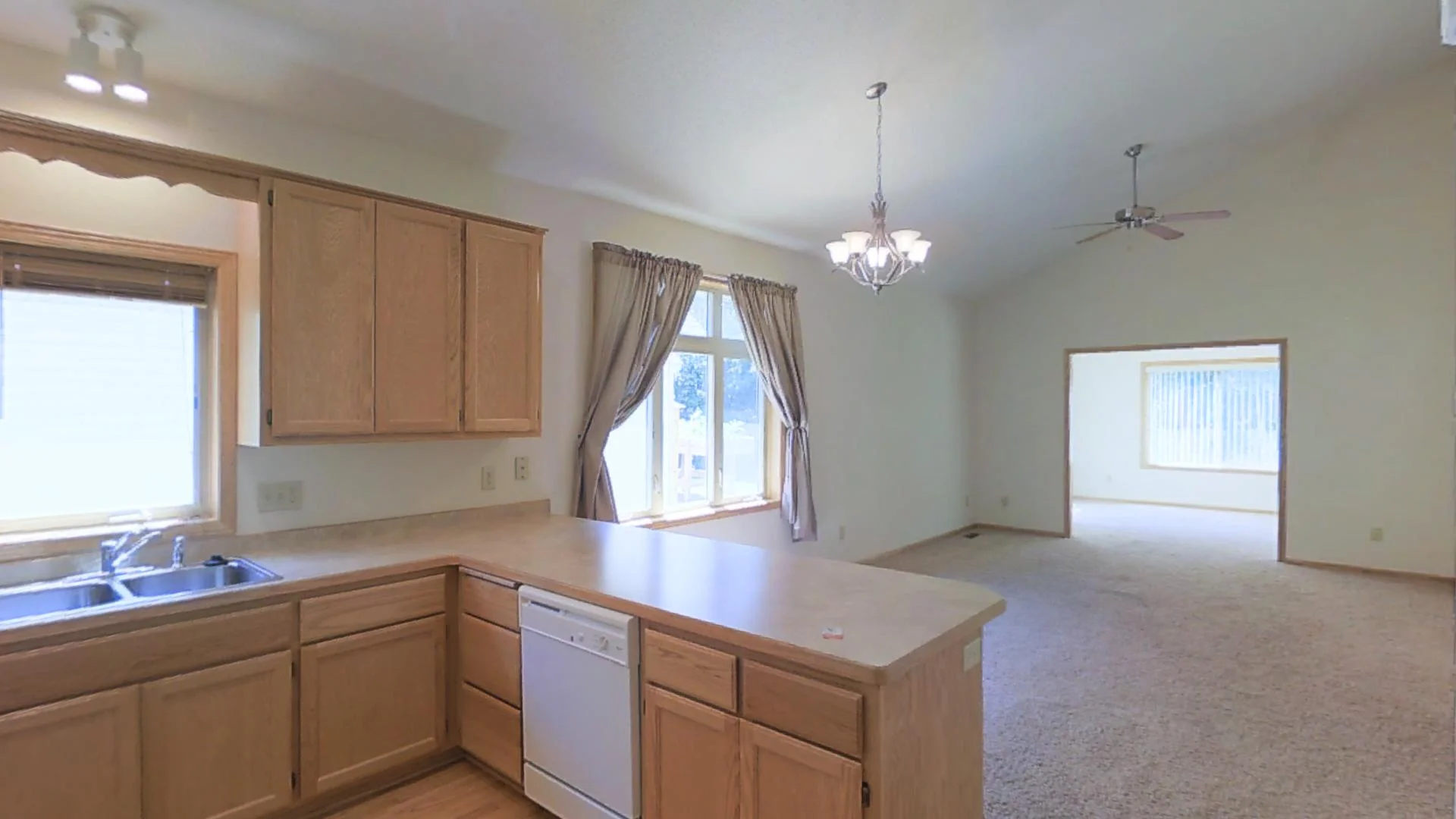 528 William St Big Lake, MN 55309