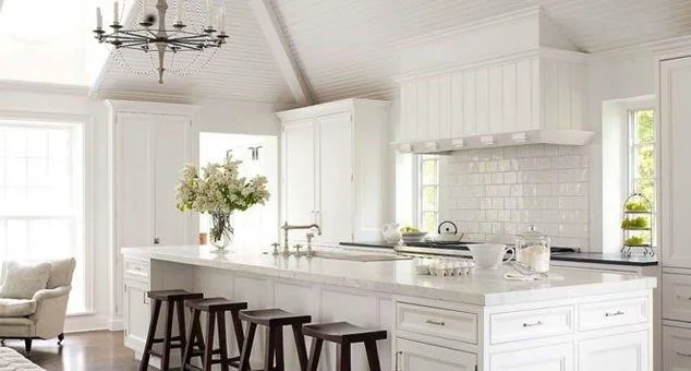 white backsplash.JPG