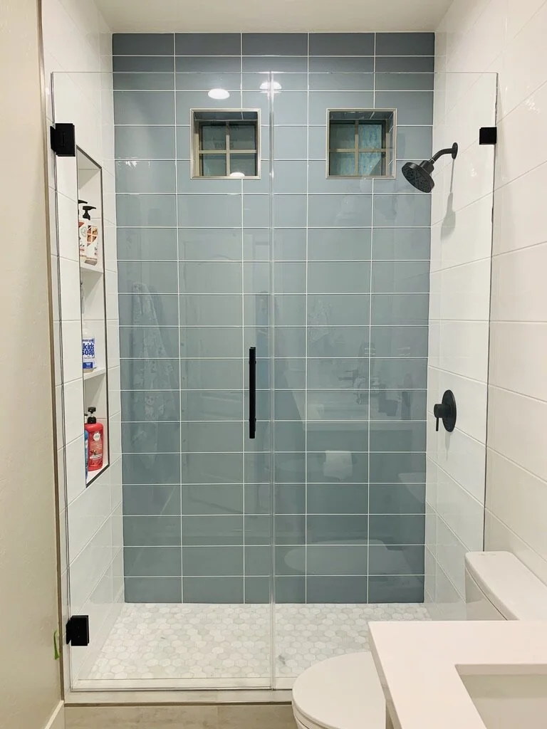 gr6straG_Glass_Essentials_6x12_Stratos_Gloss_Shower.jpeg
