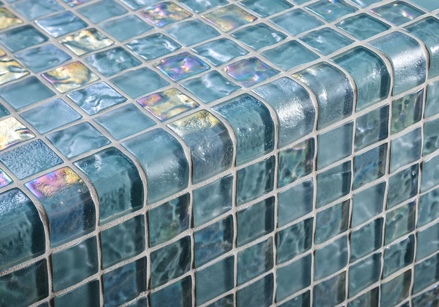 lg12vchazyL_V-Cap_lg11hazyL_1x1-Straight-Set_Lava-Glass_Hazy-Wave_Island-Stone.jpg