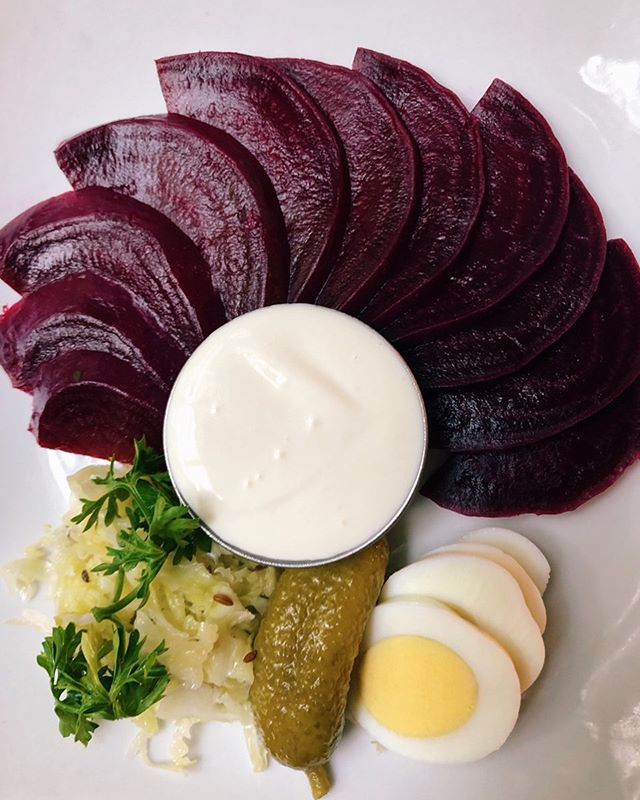 We got the beets! When you want something on the lighter side. 
#germanfood 
#beetsalad 
#gutenappetit