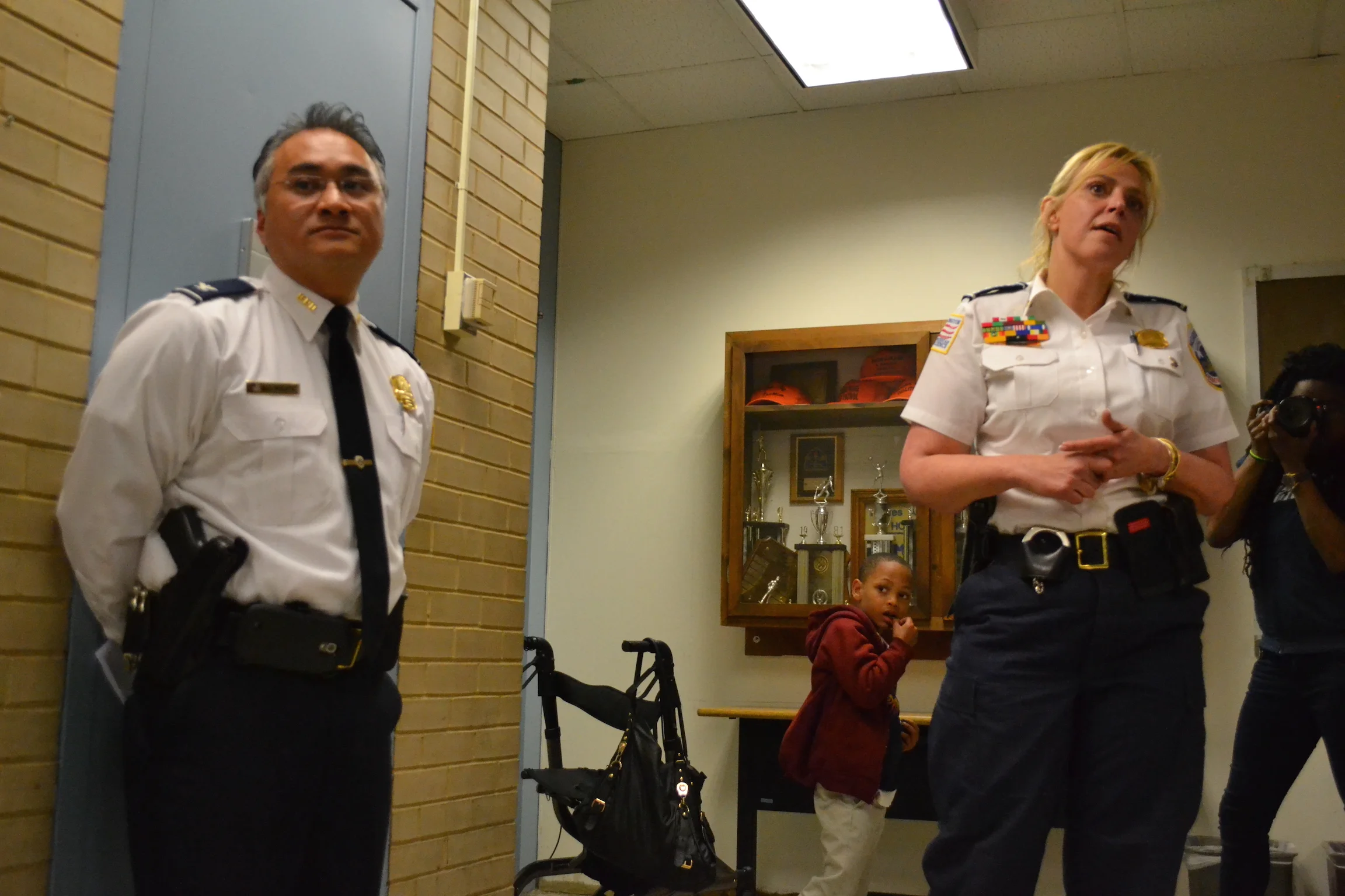4D Commander Wilfredo Manlapaz and Chief Cathy Lanier