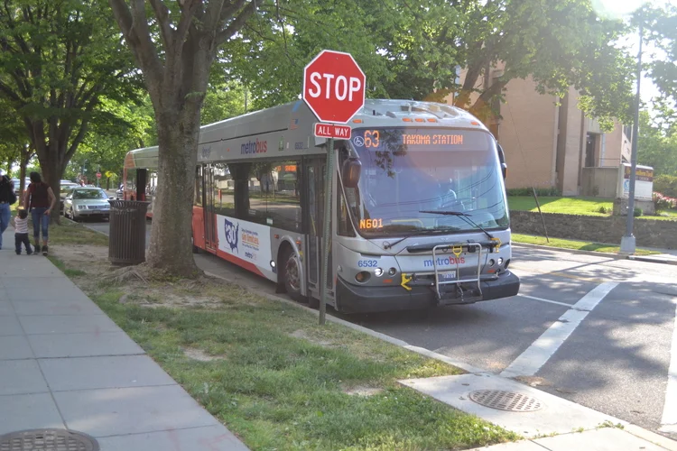 Bus stop argument leads to assault and abduction charges