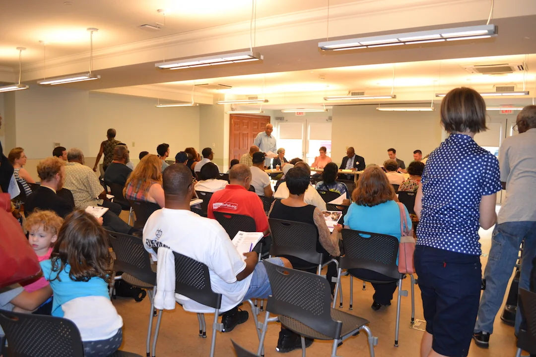 A noisy and contentious ANC 4C meeting