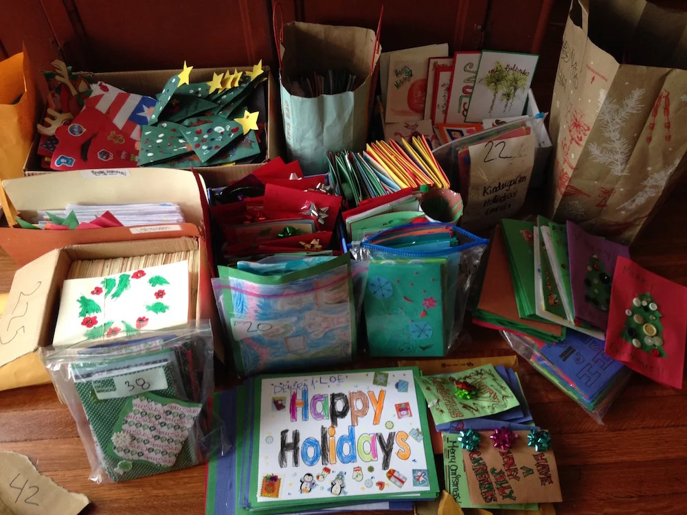 Make a holiday card & make a vet happy!