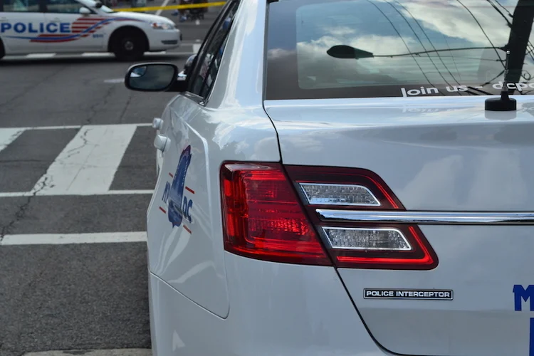 Police barricade at Oglethorpe and 14th Street (Updated)